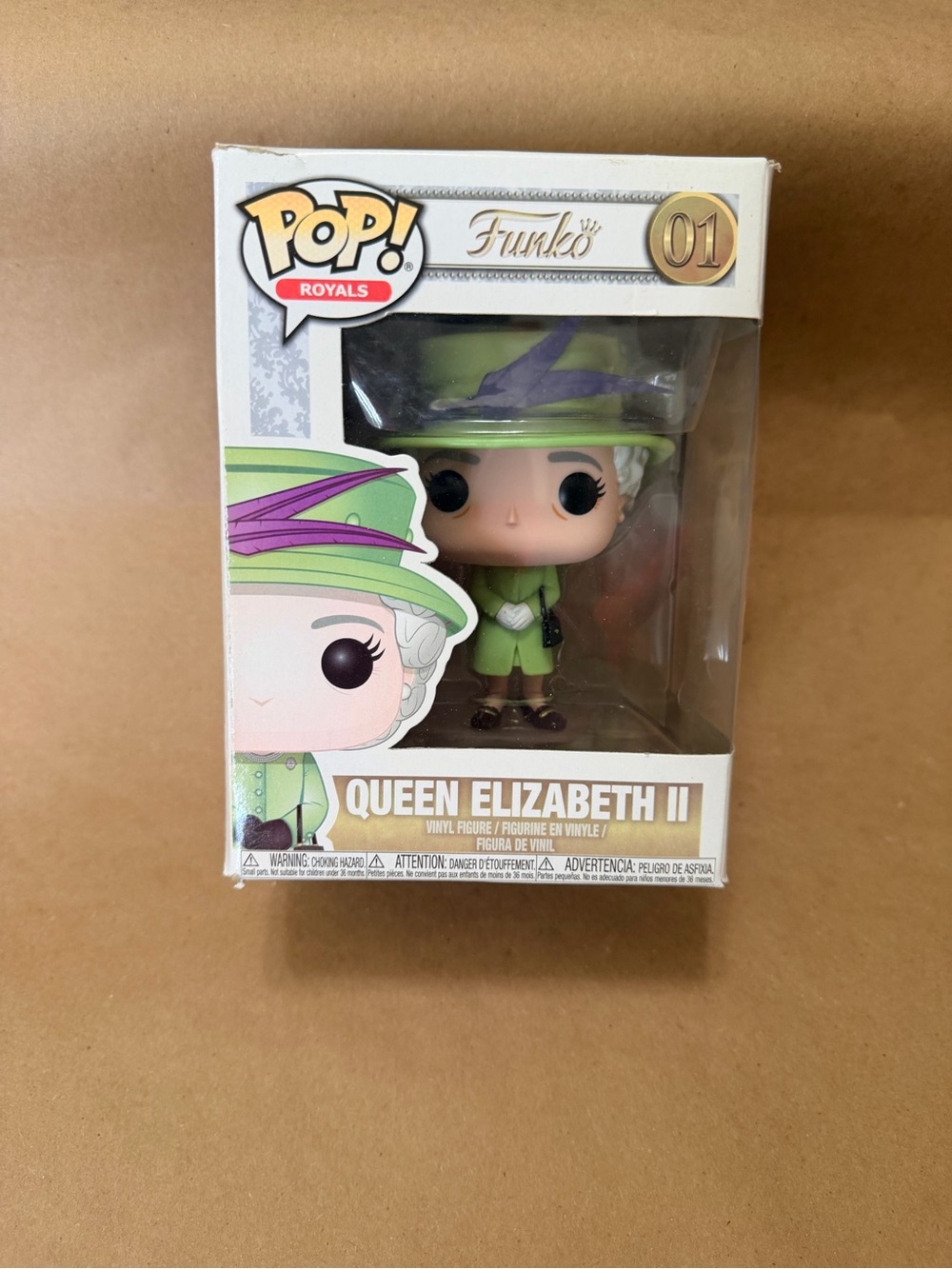 Funko Pop! Queen Elizabeth II Green and Purple Figure #01